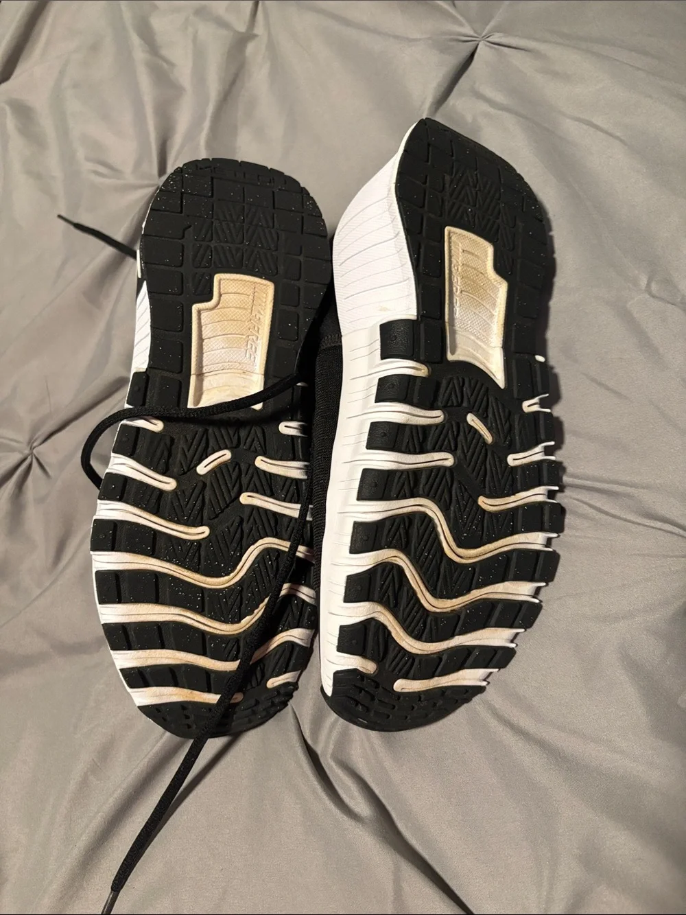 Nike Black and White Lightweight Training Sneakers